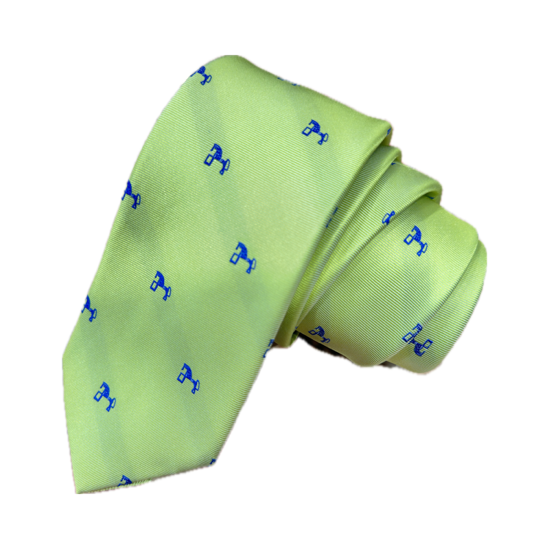 CORBATA DE SEDA PISTACHO CON CABALLITO SORIA BORDADO