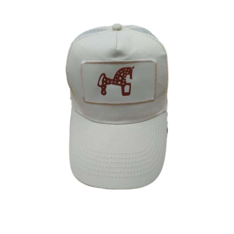Gorra Caballo de Soria crudo bordado + rejilla