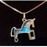 Colgante plata con pigmentos azules y cadena